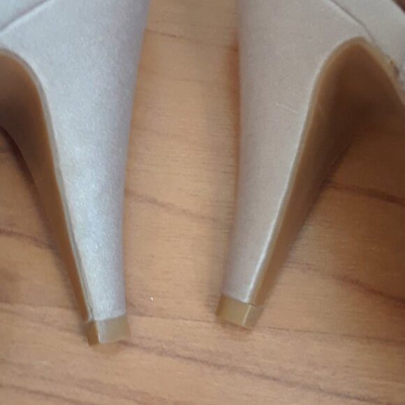 Rocket Dogs Fabric Slingback Heels With Bow Detail - Picture 8 of 11